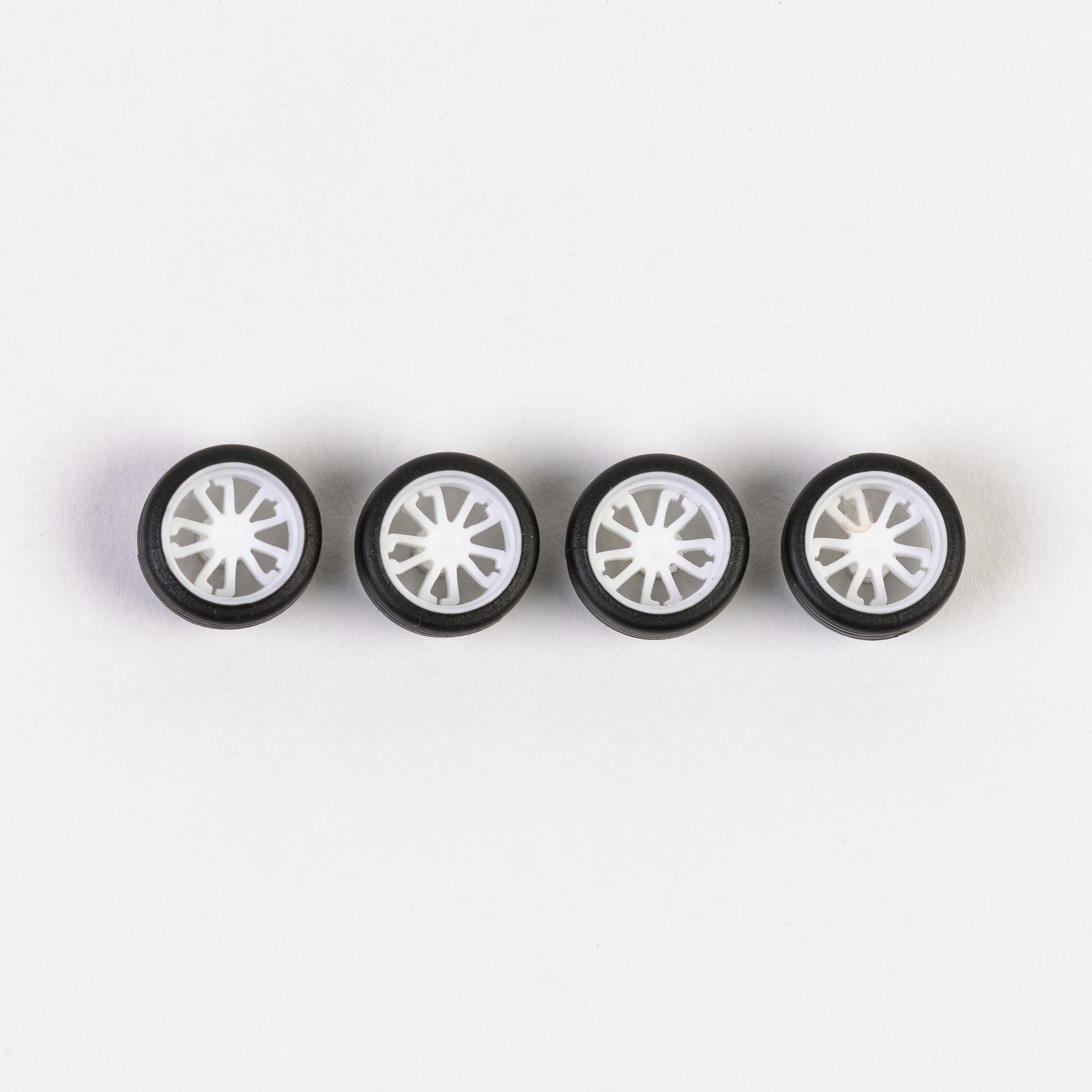 #866 White 10 Spokes "Deep Dish" Wheels