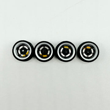 NEW- 10mm Black & White Split “Canary” with Yellow Caliper Alloy Wheels. (Spinner)